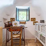 فيلة Trulli Autentico Dipinto